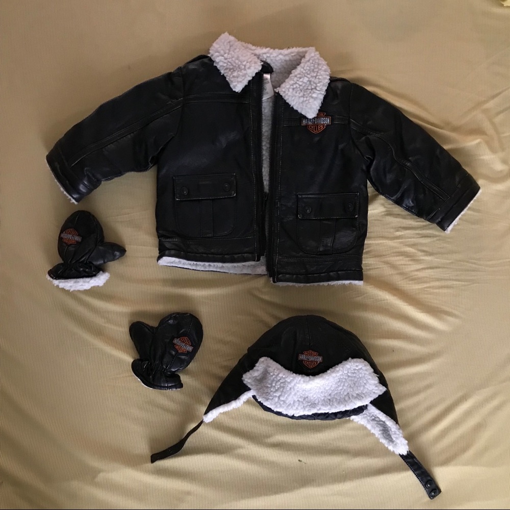 *DOWNSIZING*MAKE AN OFFER* HD infant set